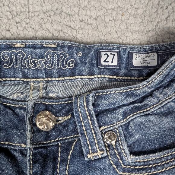 Miss Me Capri Jeans Womens 27 Distressed Embroidered Pockets Crop Denim Pants - Picture 2 of 8